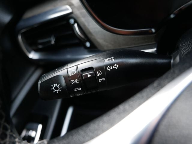 Thumbnail: 2022 Kia Telluride - 30