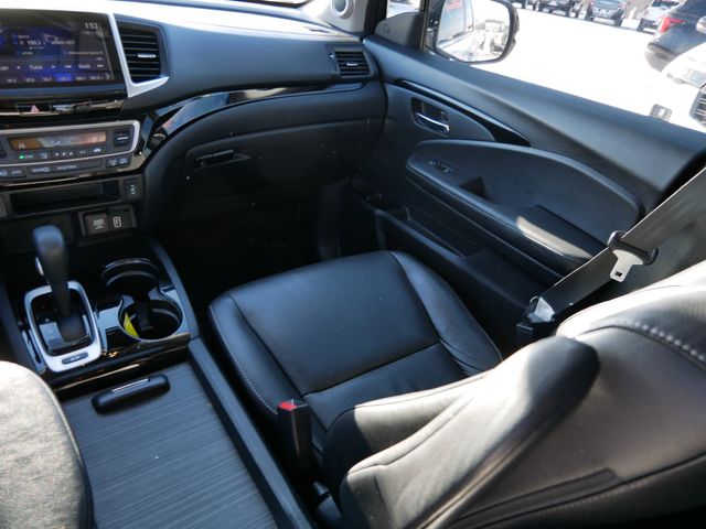 Thumbnail: 2019 Honda Ridgeline - 8