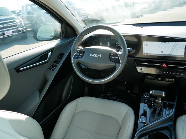 Thumbnail: 2024 Kia Niro - 6