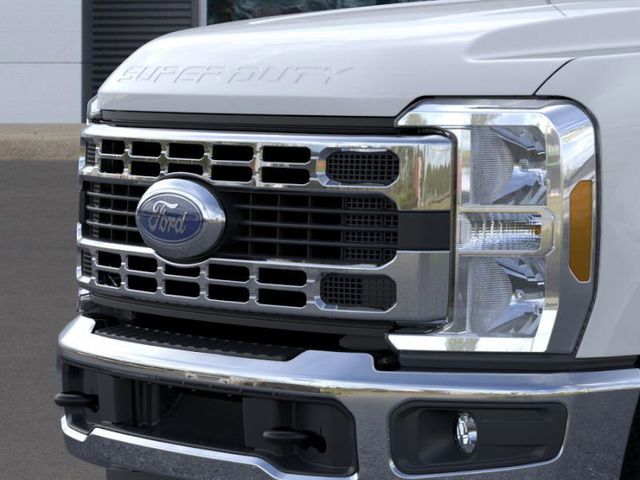Thumbnail: 2025 Ford F-350 - 17