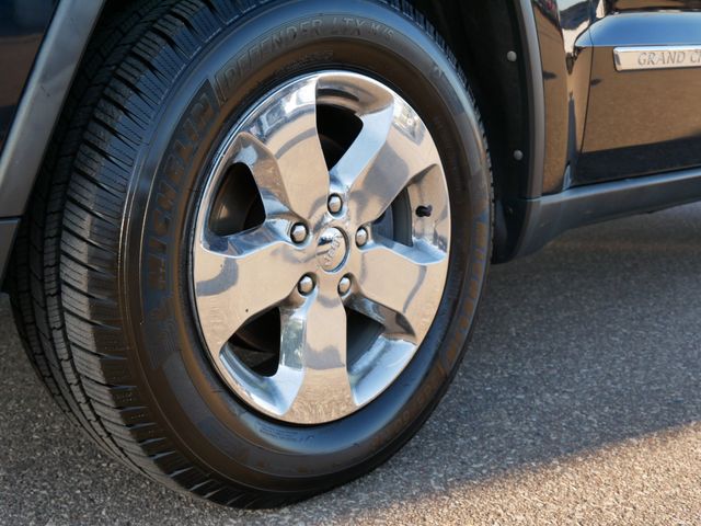 Thumbnail: 2011 Jeep Grand Cherokee - 21