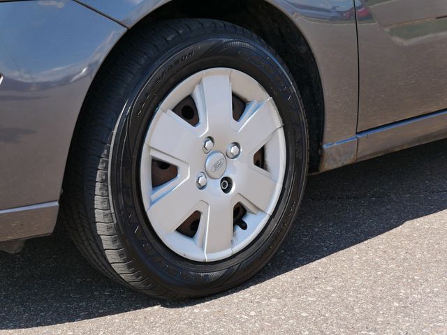 Thumbnail: 2007 Ford Focus - 20