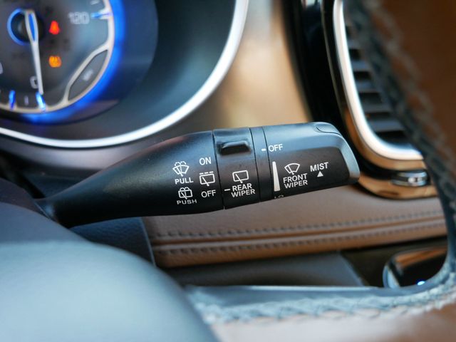 Thumbnail: 2017 Chrysler Pacifica - 30