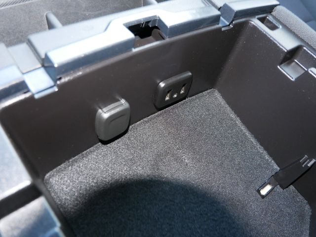 Thumbnail: 2019 Chevrolet Silverado 1500 - 12