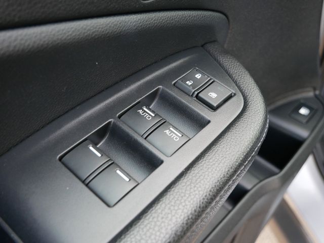 Thumbnail: 2017 Honda Ridgeline - 21