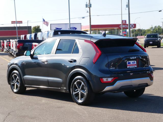 Thumbnail: 2024 Kia Niro - 3