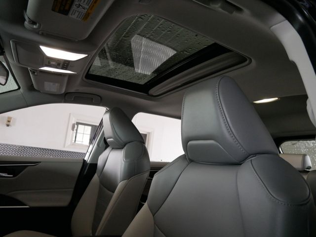 Thumbnail: 2025 Toyota RAV4 - 17