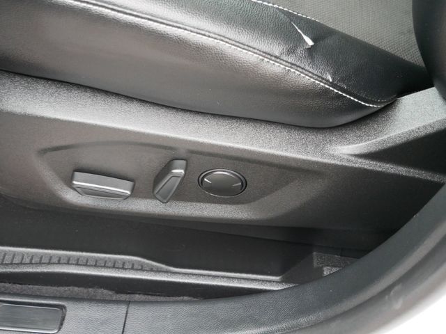 Thumbnail: 2023 Ford Edge - 27