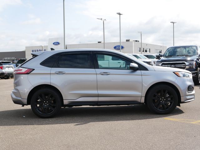 Thumbnail: 2024 Ford Edge - 19