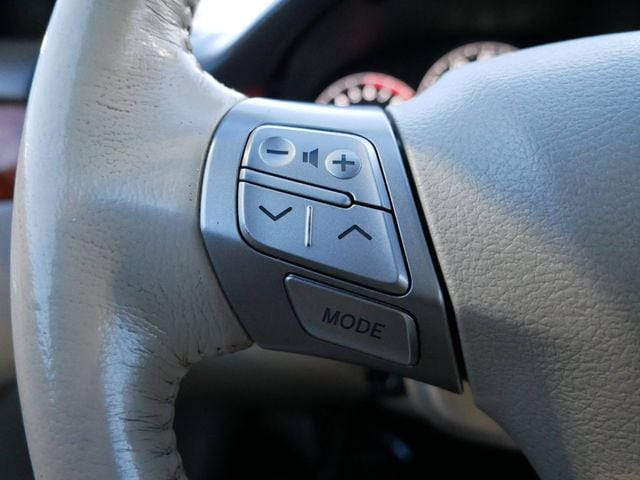 Thumbnail: 2008 Toyota Camry Solara - 24