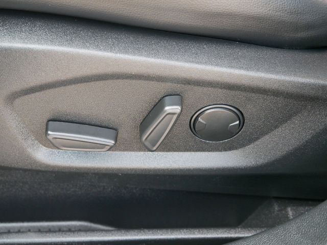 Thumbnail: 2023 Ford Edge - 24