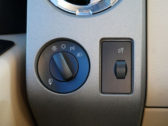 Thumbnail: 2008 Ford F-450 - 14