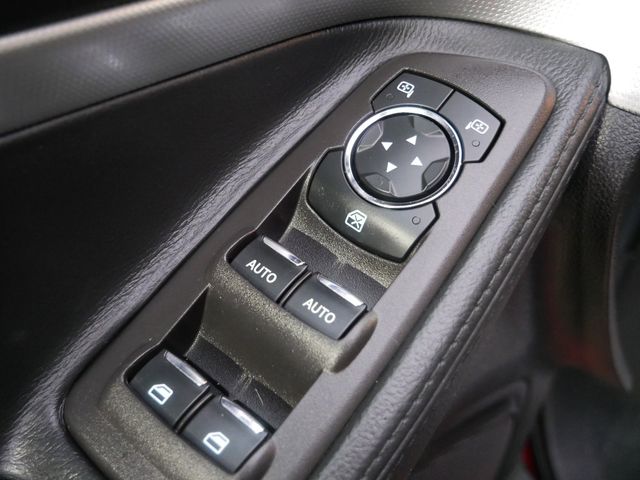 Thumbnail: 2015 Ford Explorer - 25