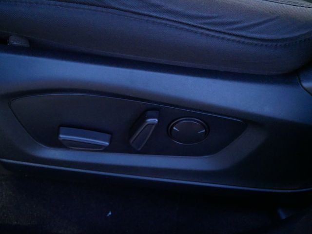 Thumbnail: 2020 Ford Explorer - 24