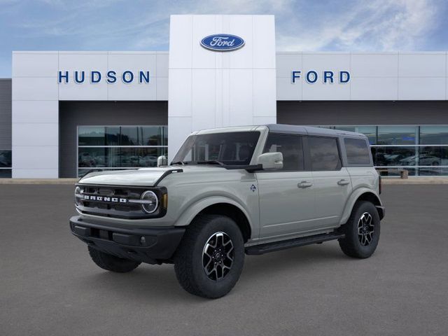 2024 Ford Bronco Outer Banks -
                  Hudson, WI