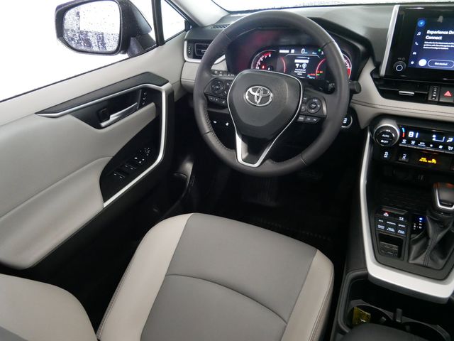 Thumbnail: 2025 Toyota RAV4 - 12