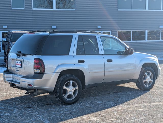 Thumbnail: 2008 Chevrolet TrailBlazer - 21