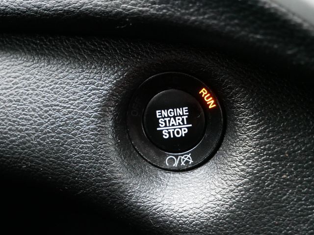 Thumbnail: 2017 Jeep Cherokee - 15