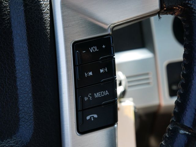 2013 Ford F-150 Platinum 28