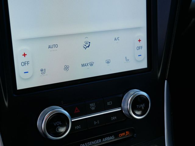 Thumbnail: 2023 Ford Edge - 12