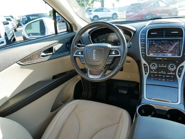 Thumbnail: 2020 Lincoln Nautilus - 6