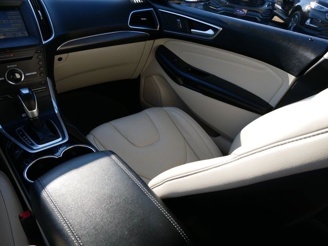 Thumbnail: 2016 Ford Edge - 9