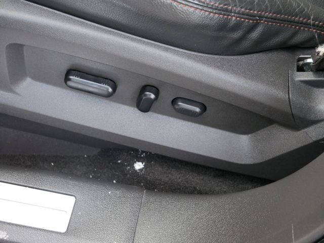 Thumbnail: 2012 Ford Edge - 23