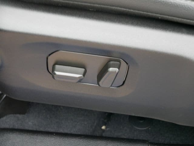 Thumbnail: 2024 Jeep Wrangler - 23