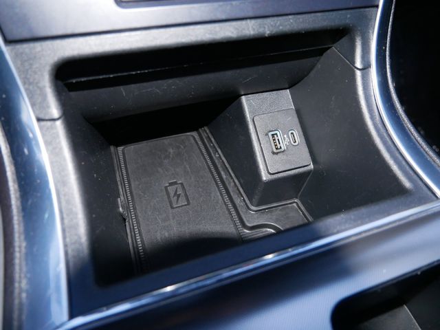 Thumbnail: 2022 Ford Edge - 13