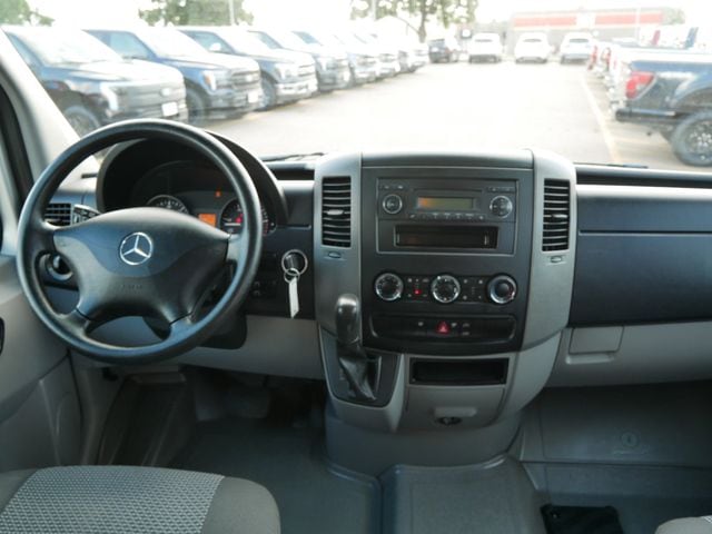 Thumbnail: 2011 Mercedes-Benz Sprinter - 8