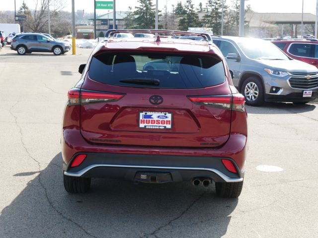 Thumbnail: 2022 Toyota Highlander - 19