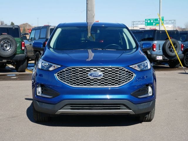 Thumbnail: 2023 Ford Edge - 22
