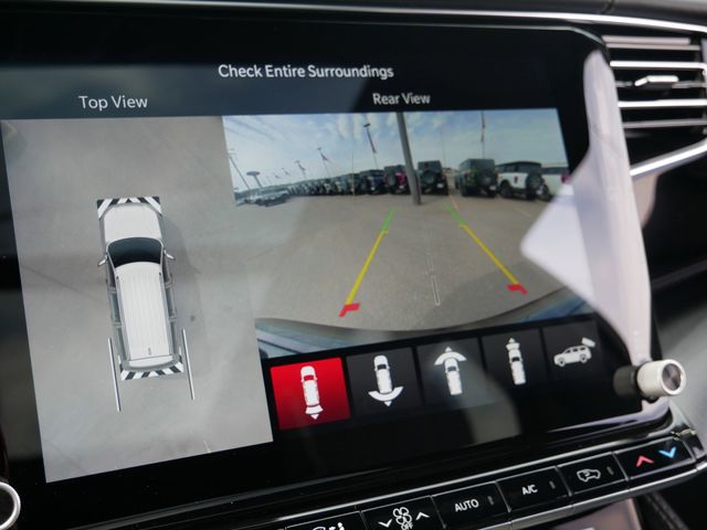 Thumbnail: 2024 Jeep Grand Wagoneer L - 29