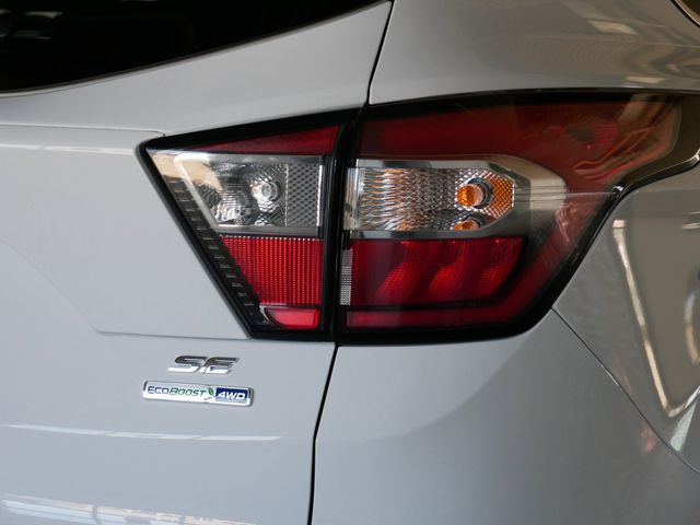Thumbnail: 2017 Ford Escape - 6