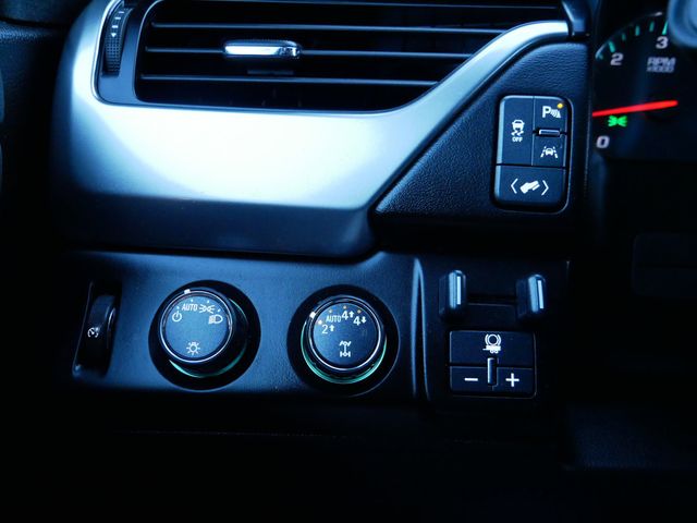 Thumbnail: 2019 Chevrolet Tahoe - 15