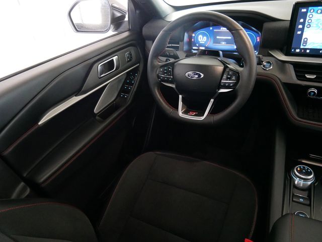 Thumbnail: 2025 Ford Explorer - 11