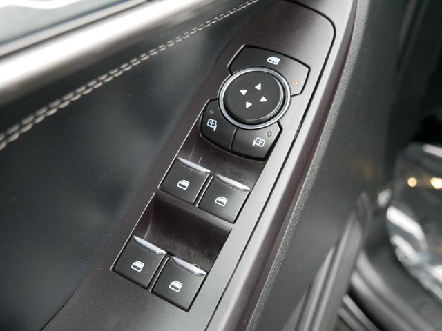 Thumbnail: 2020 Ford Explorer - 22