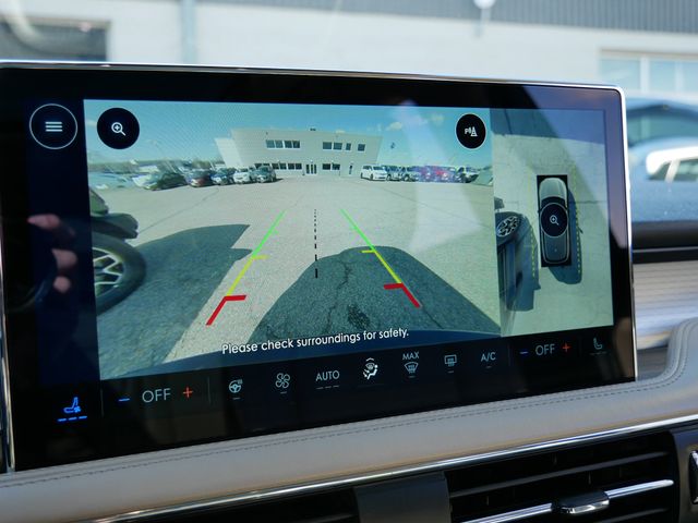 Thumbnail: 2025 Lincoln Corsair - 32