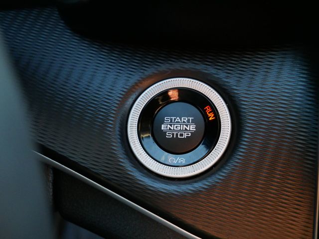 Thumbnail: 2023 Jeep Grand Cherokee L - 17