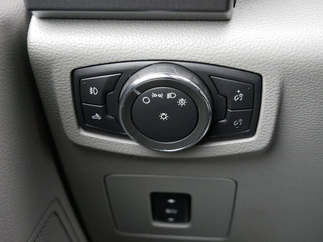 Thumbnail: 2015 Ford F-150 - 16