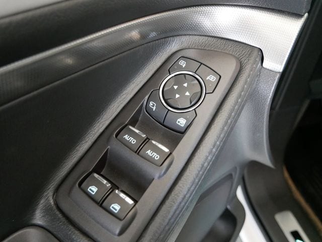 Thumbnail: 2015 Ford Explorer - 14