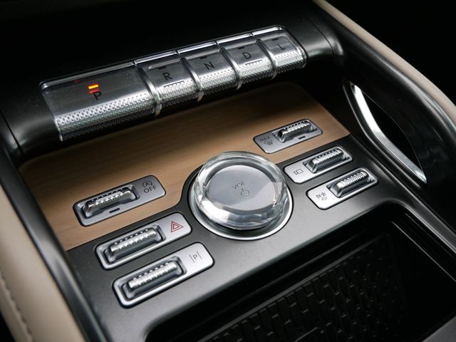 Thumbnail: 2025 Lincoln Nautilus - 11