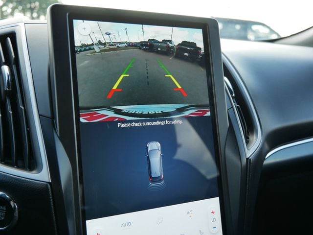 Thumbnail: 2022 Ford Edge - 30