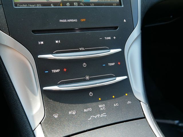 Thumbnail: 2016 Lincoln MKZ - 11