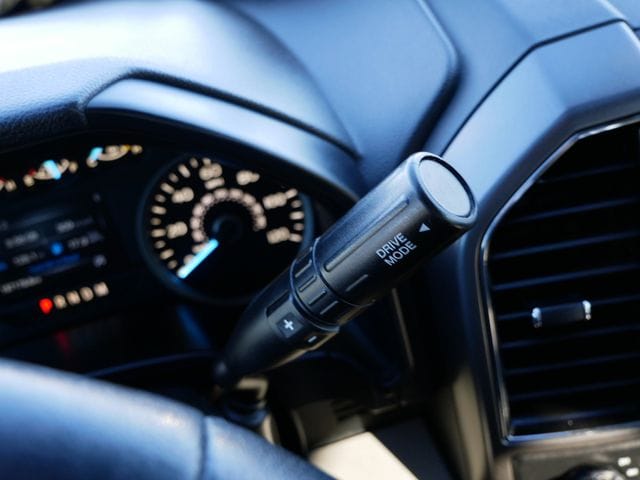 Thumbnail: 2018 Ford F-150 - 32