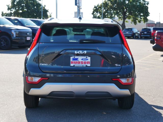 Thumbnail: 2024 Kia Niro - 16