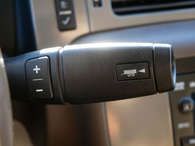 Thumbnail: 2012 Chevrolet Suburban - 26