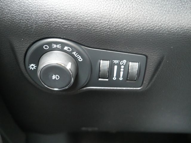 Thumbnail: 2024 Jeep Compass - 14