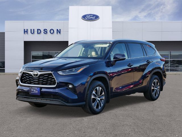 Thumbnail: 2021 Toyota Highlander - 1