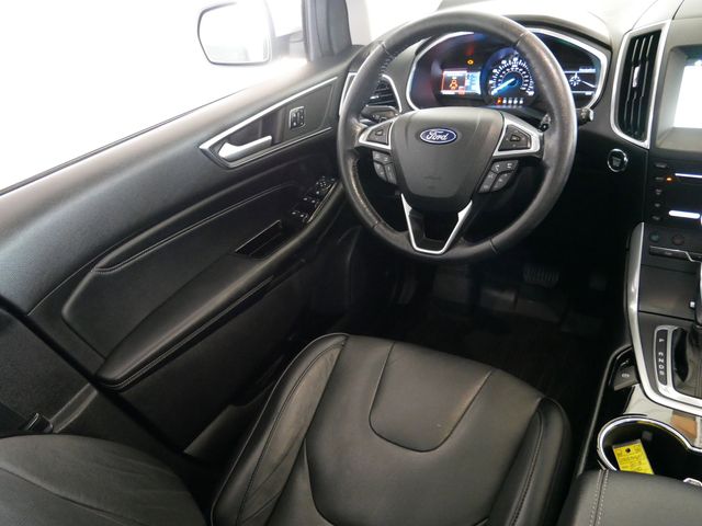 Thumbnail: 2018 Ford Edge - 12